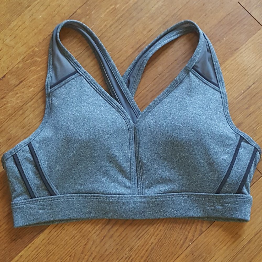Avia sports bra crisscross back NWOT Sz12/14